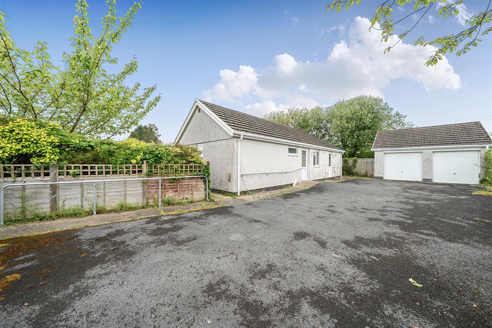 Pencaerfenni Park, Crofty, Swansea, SA4 3SE